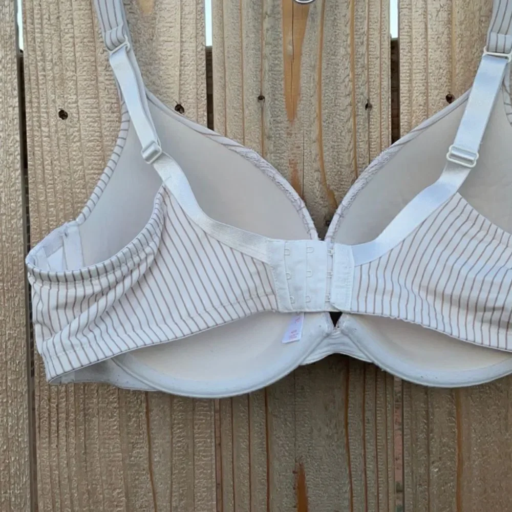 🔥 Take 50% OFF- Cacique Striped Bra For Women, Size-42D